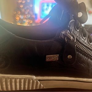 The Remonte R1402 sneaker